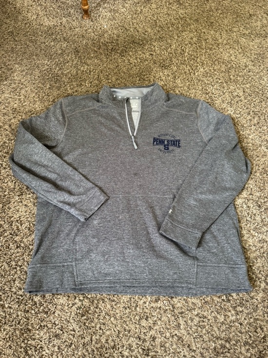 Champion Other - Champion Gray Crewneck Fleece Pullover with Logo Trim